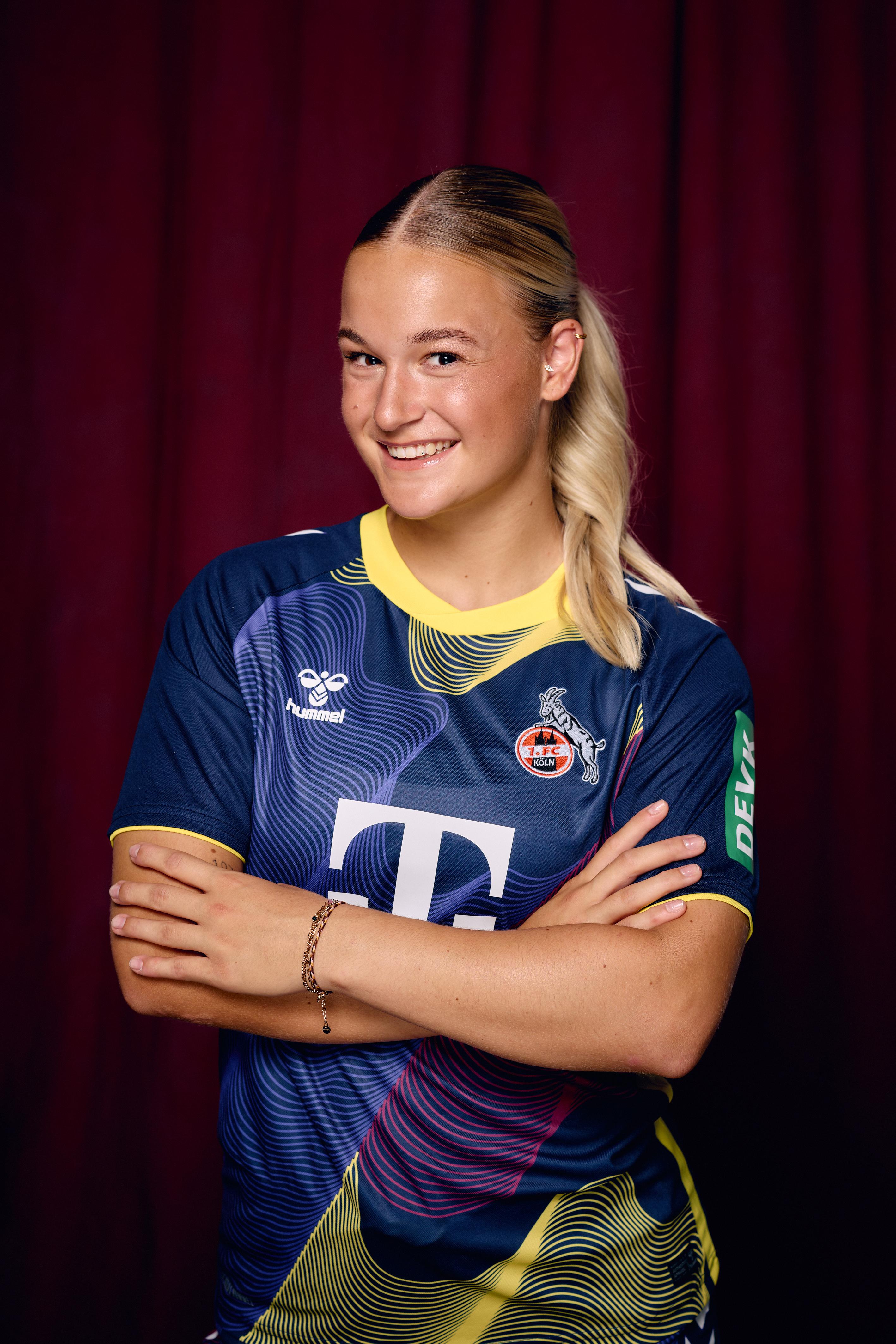 24 Josefine Osigus 1FCKoelnFrauen 2937