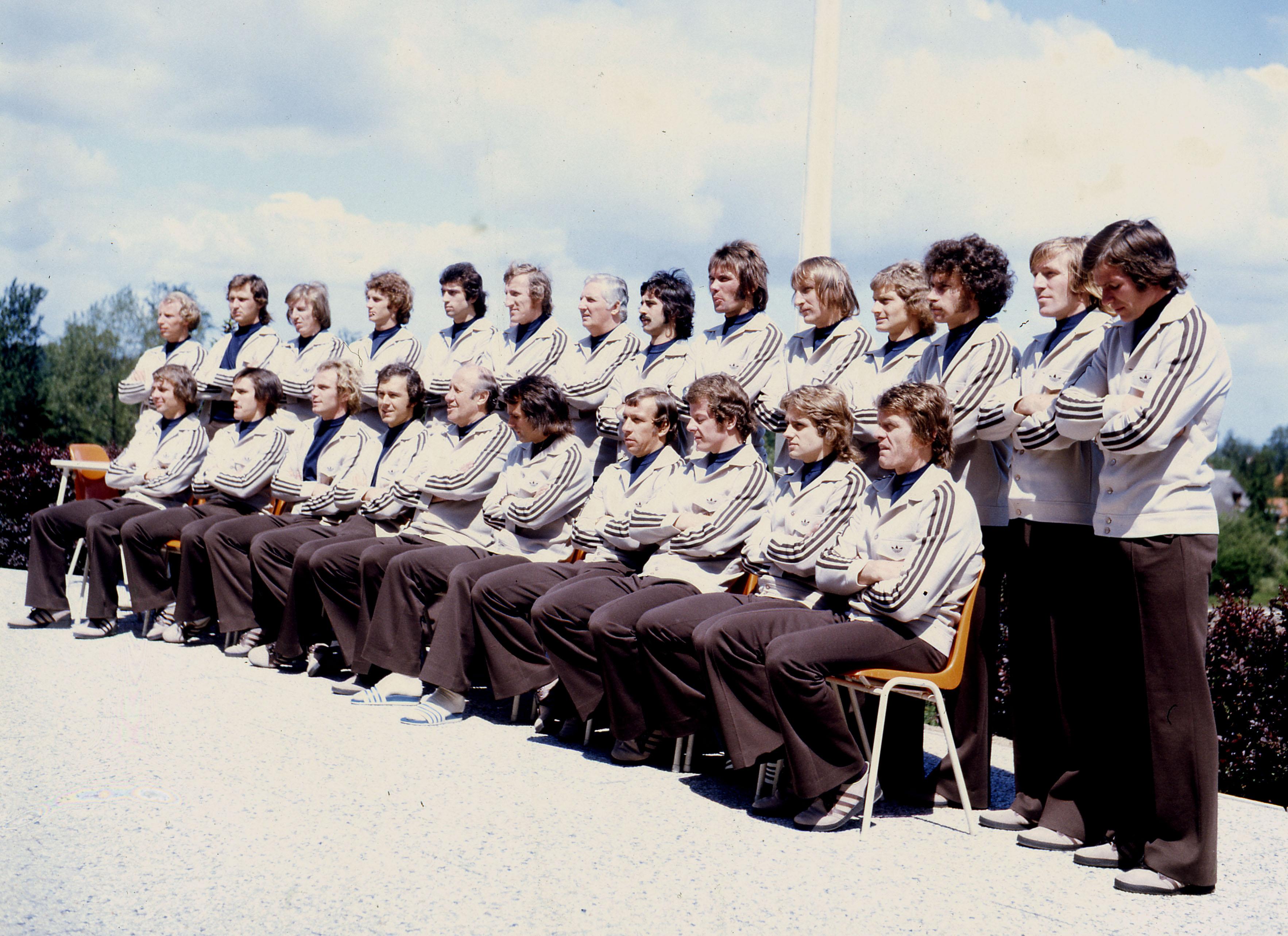 1974_TeamBRD.jpg