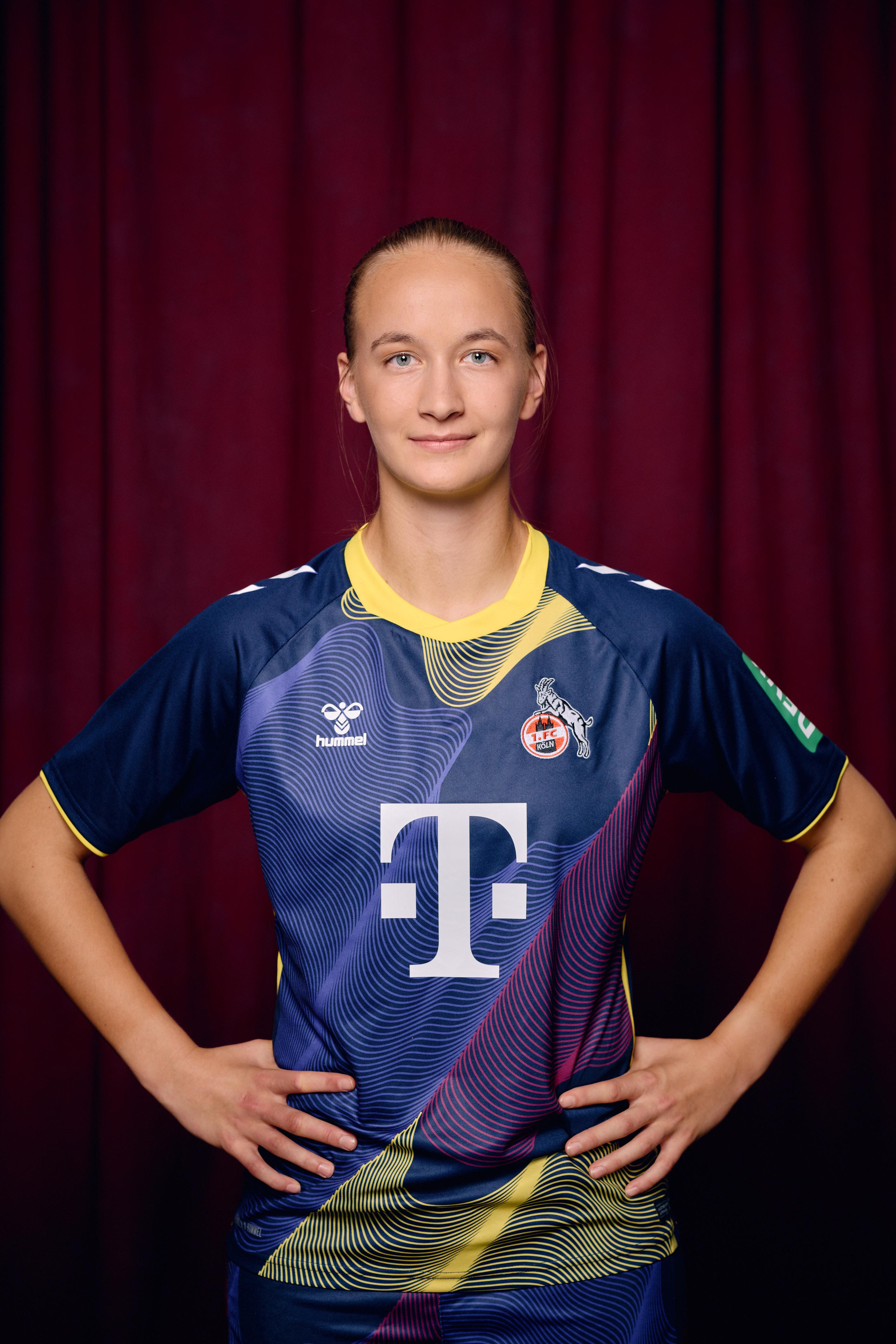 12 Paula Hoppe 1FCKoelnFrauen 3804