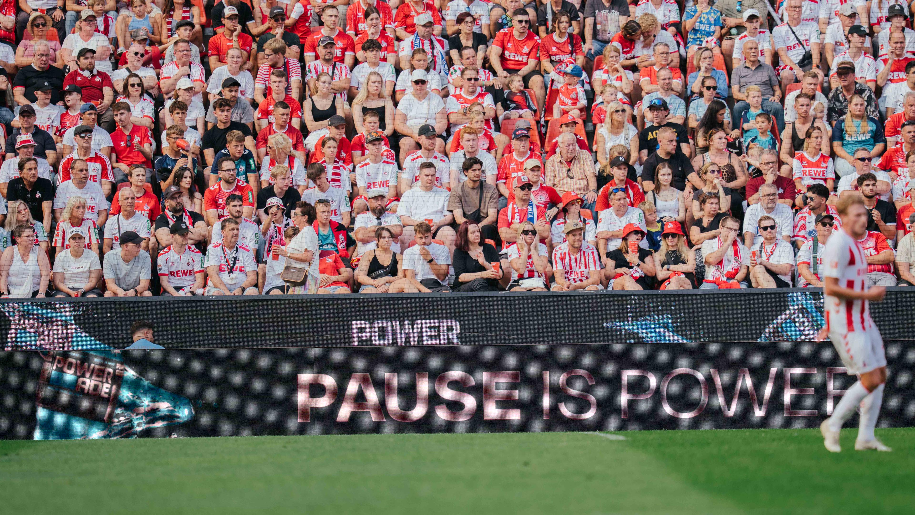 250809_powerade_1_fcko_lnvsatalanta-42 Kopie.jpg