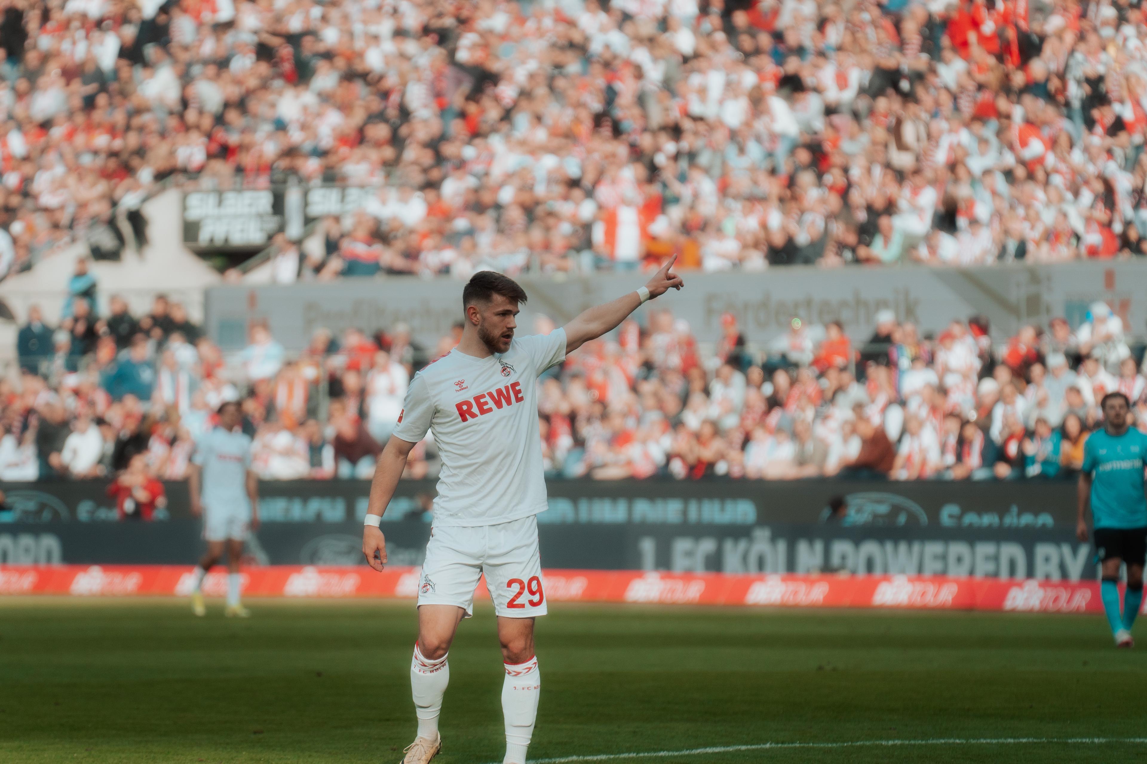 bundesliga_2023-2024_-_md24_-_1__fc_koln_vs_bayer_04_leverkusen_kimberly-01048.jpg