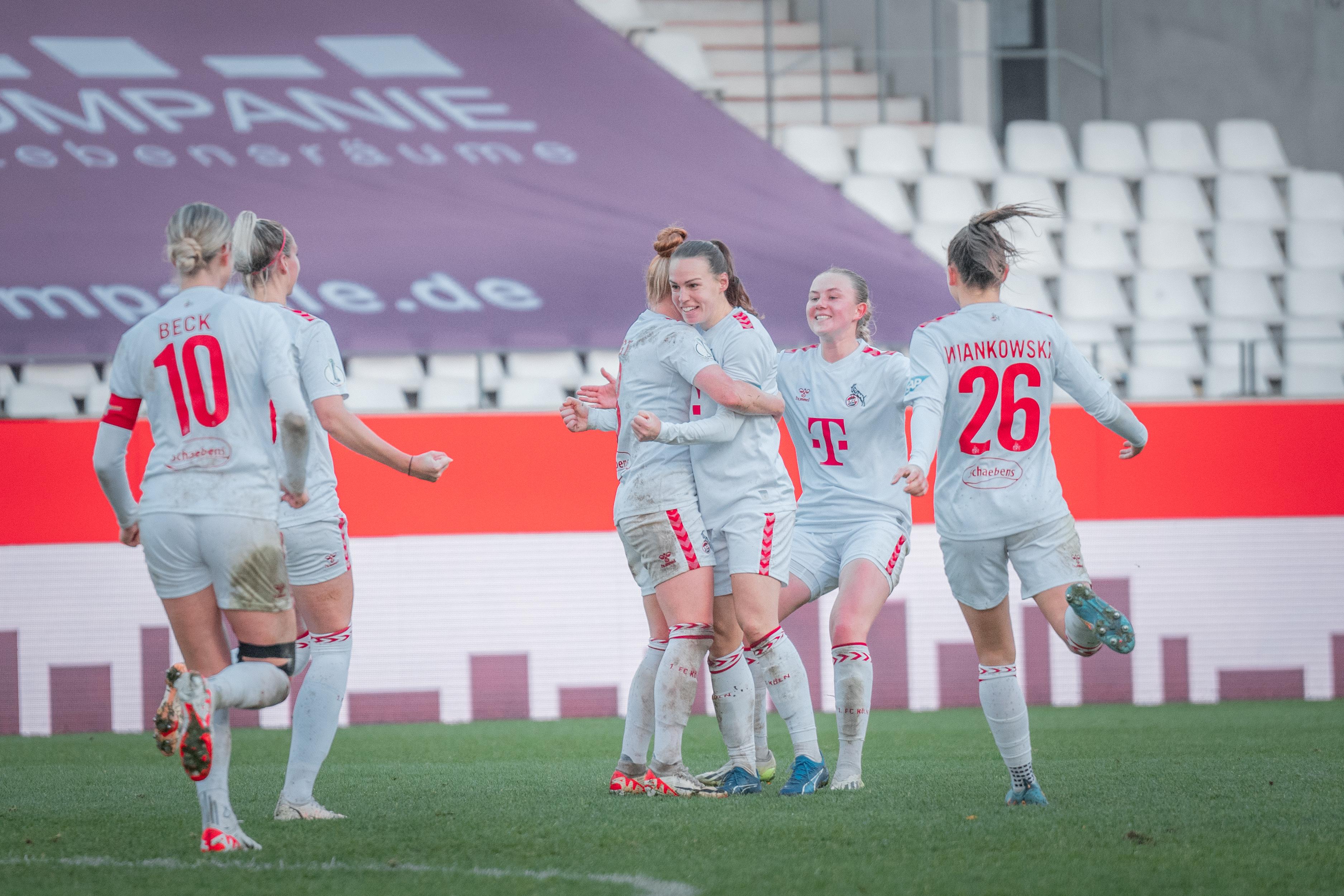 dfb_pokal_-_women_2023-2024_-_round_of_16_-_sgs_essen_w_vs_fc_koln_w_231125_sgskoe_spiel-157_jpg_0.jpg