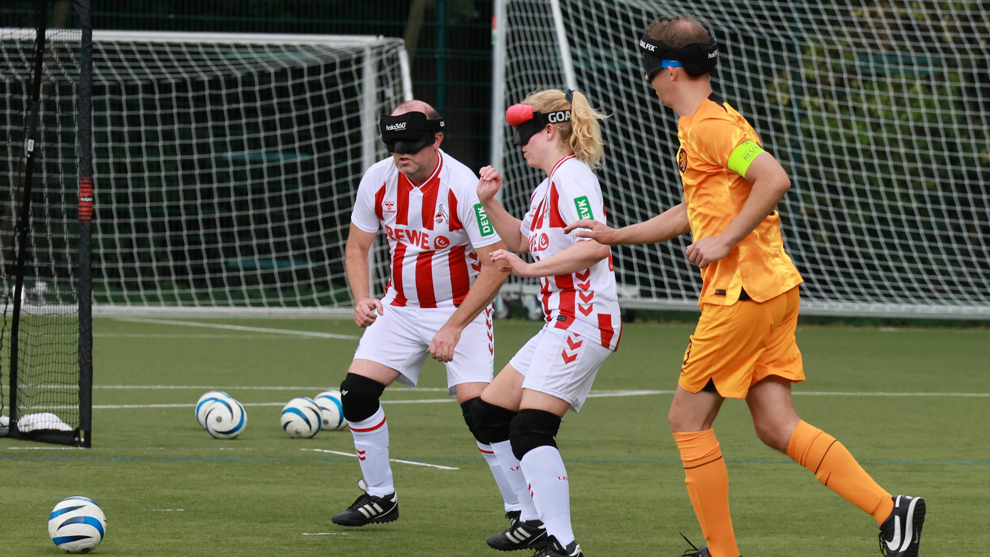 Blindenfußball_2.jpg