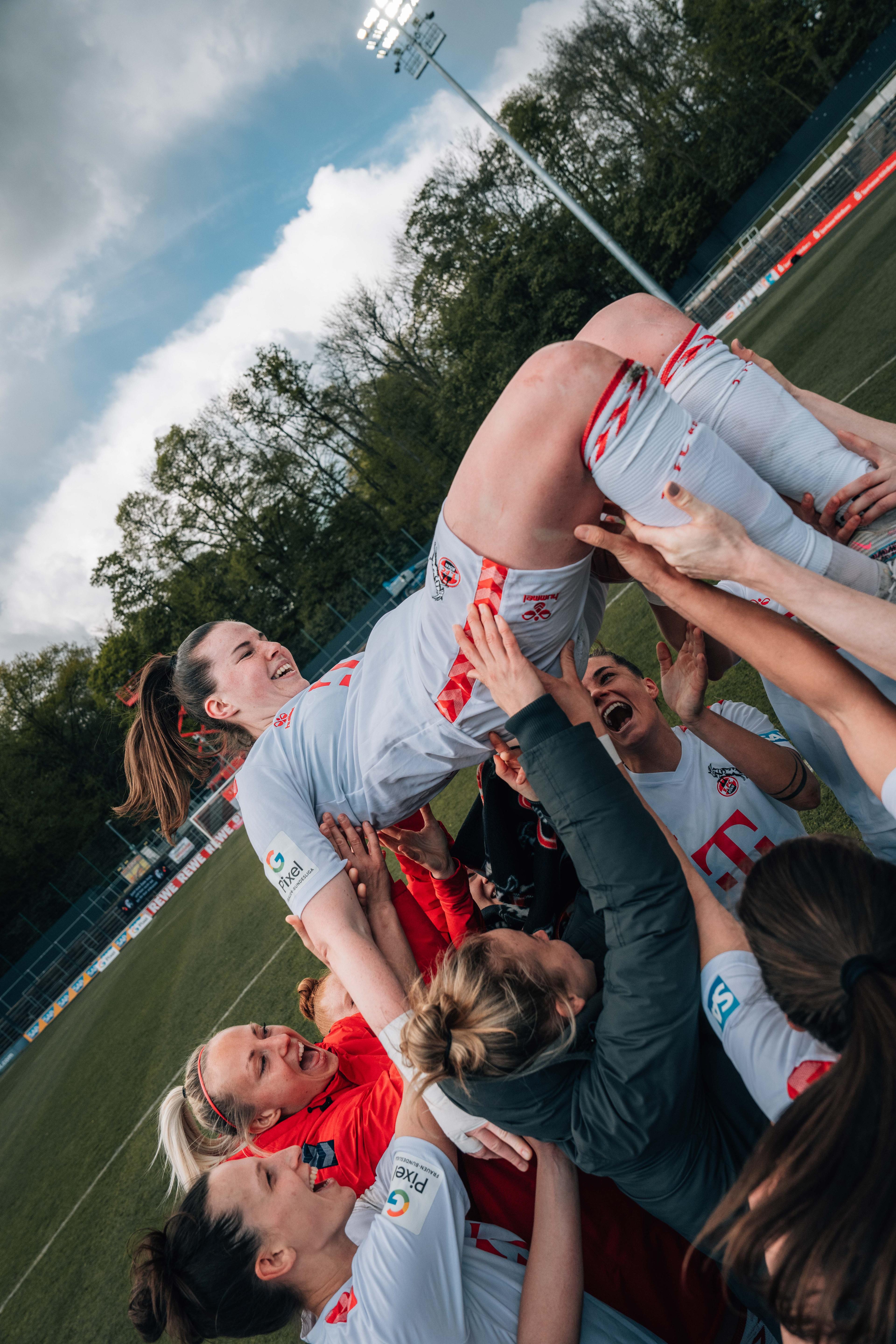 frauen_bundesliga_2023-2024_-_md19_-_1__fc_koln_w_vs_sc_freiburg_w_240421_koescf-642_jpg_0.jpg