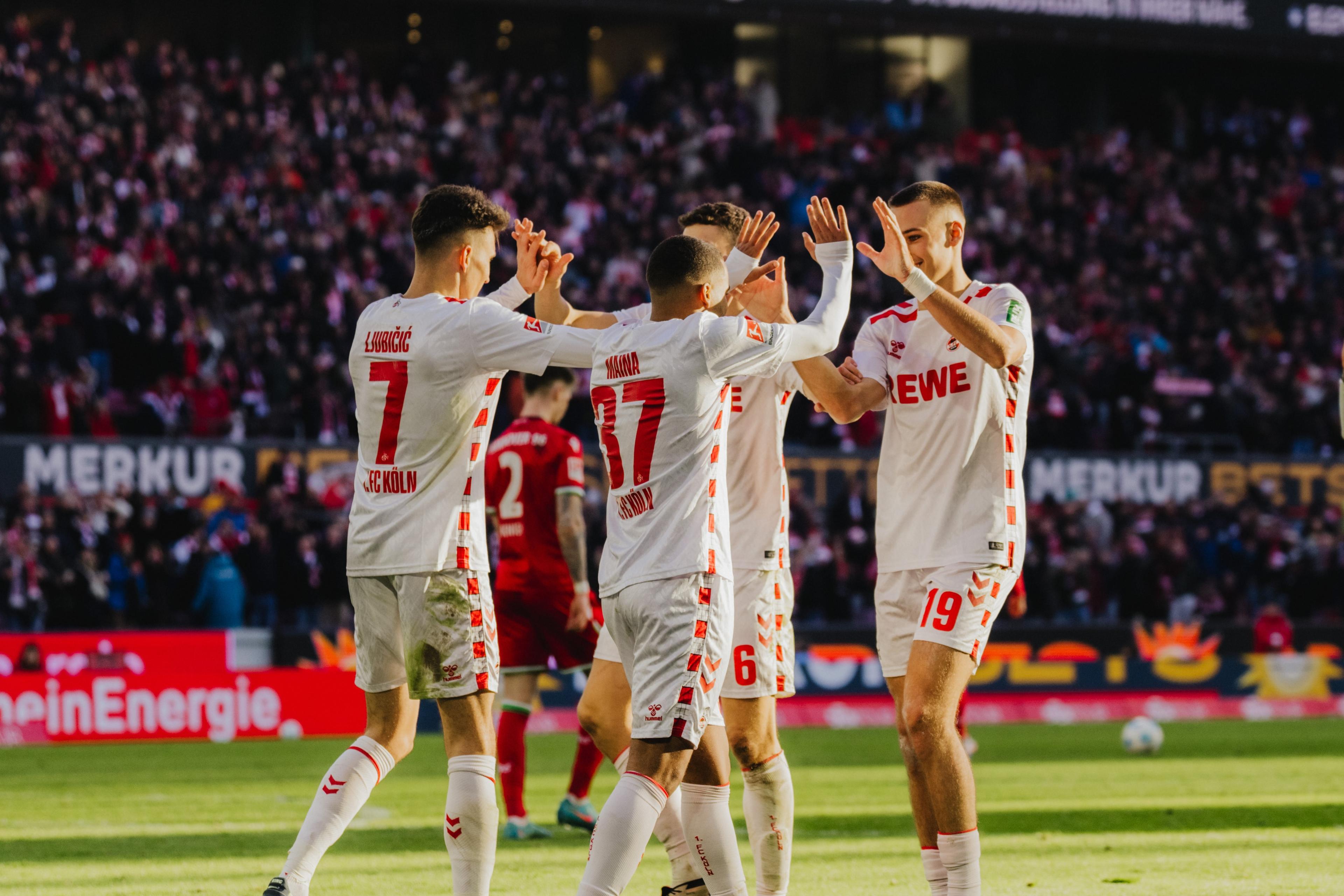 _241130_koeh96-305 2.jpg