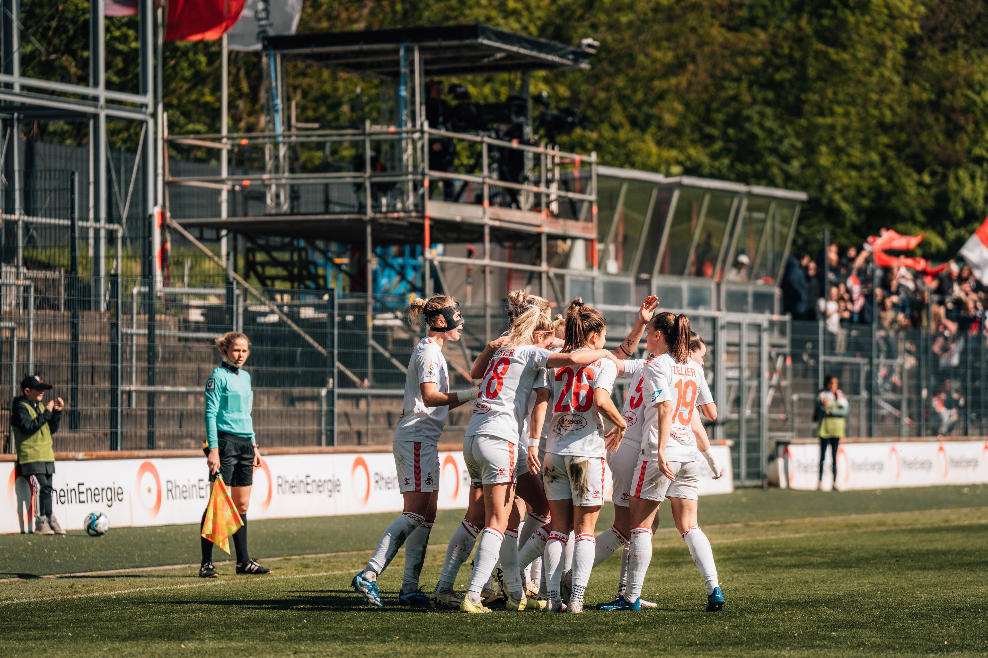 frauen_bundesliga_2023-2024_-_md19_-_1__fc_koln_w_vs_sc_freiburg_w_240421_koescf-469_jpg_0.jpg