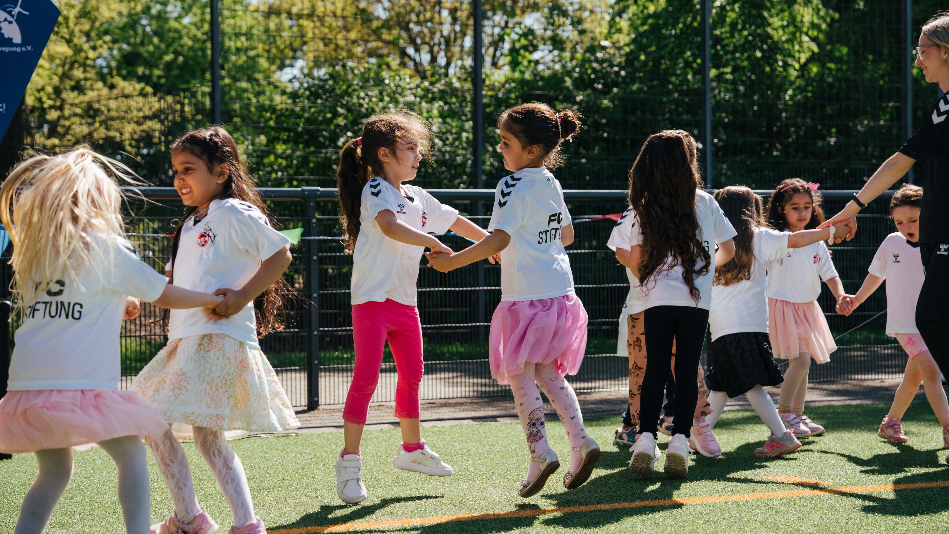 250426_-_fruhlingsfest_fluchtlingsunterkunft_250426_fru_hlingsfest-fluchtlingsunterkunft-44 Kopie.jpg