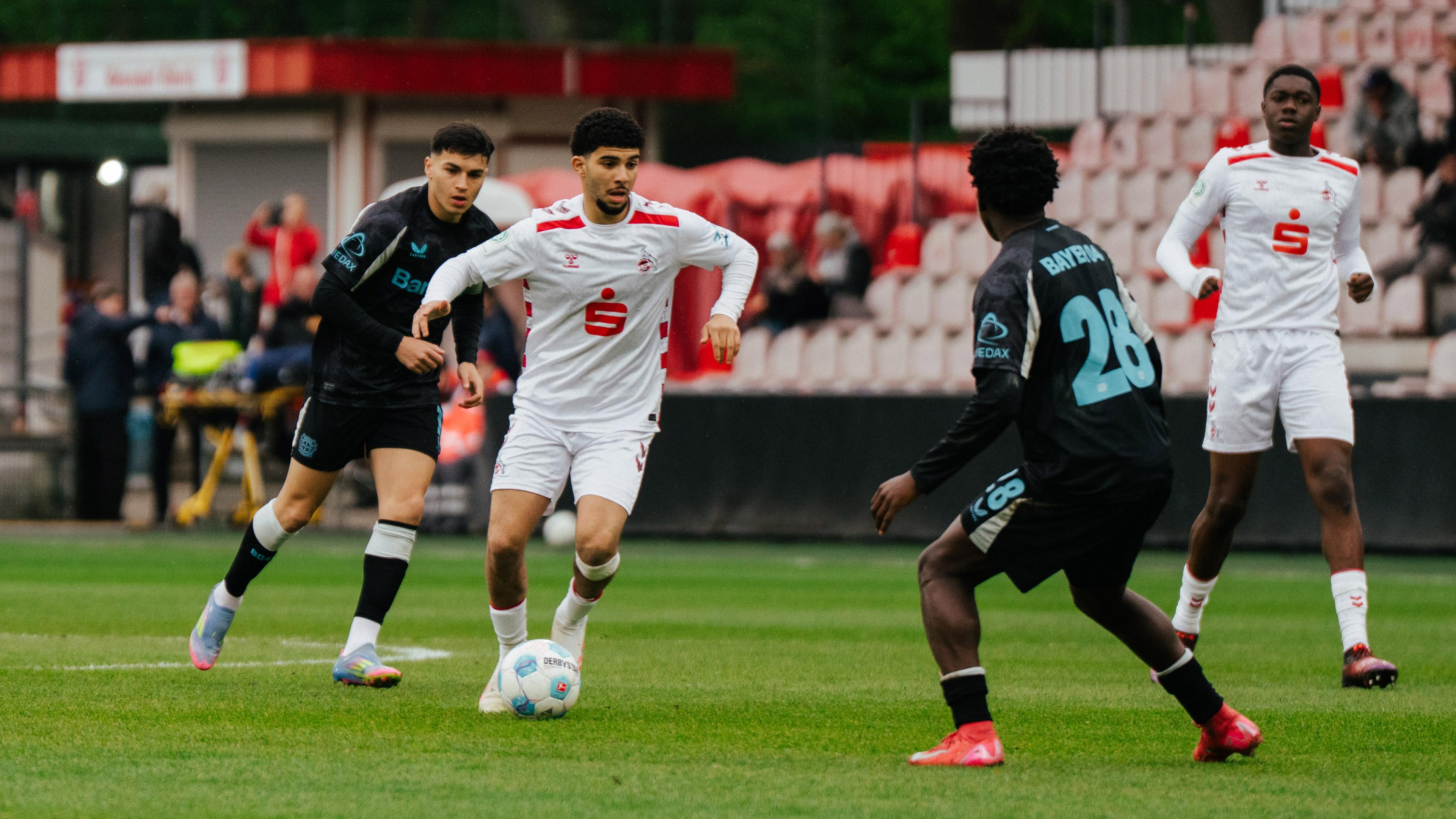 250416_-_fvm-pokal_-_viertelfinale_-_1__fc_koln_u19_vs__bayer_leverkusen_250416_u19-fvm-pokal-vf-koeb04-24 Kopie.jpg