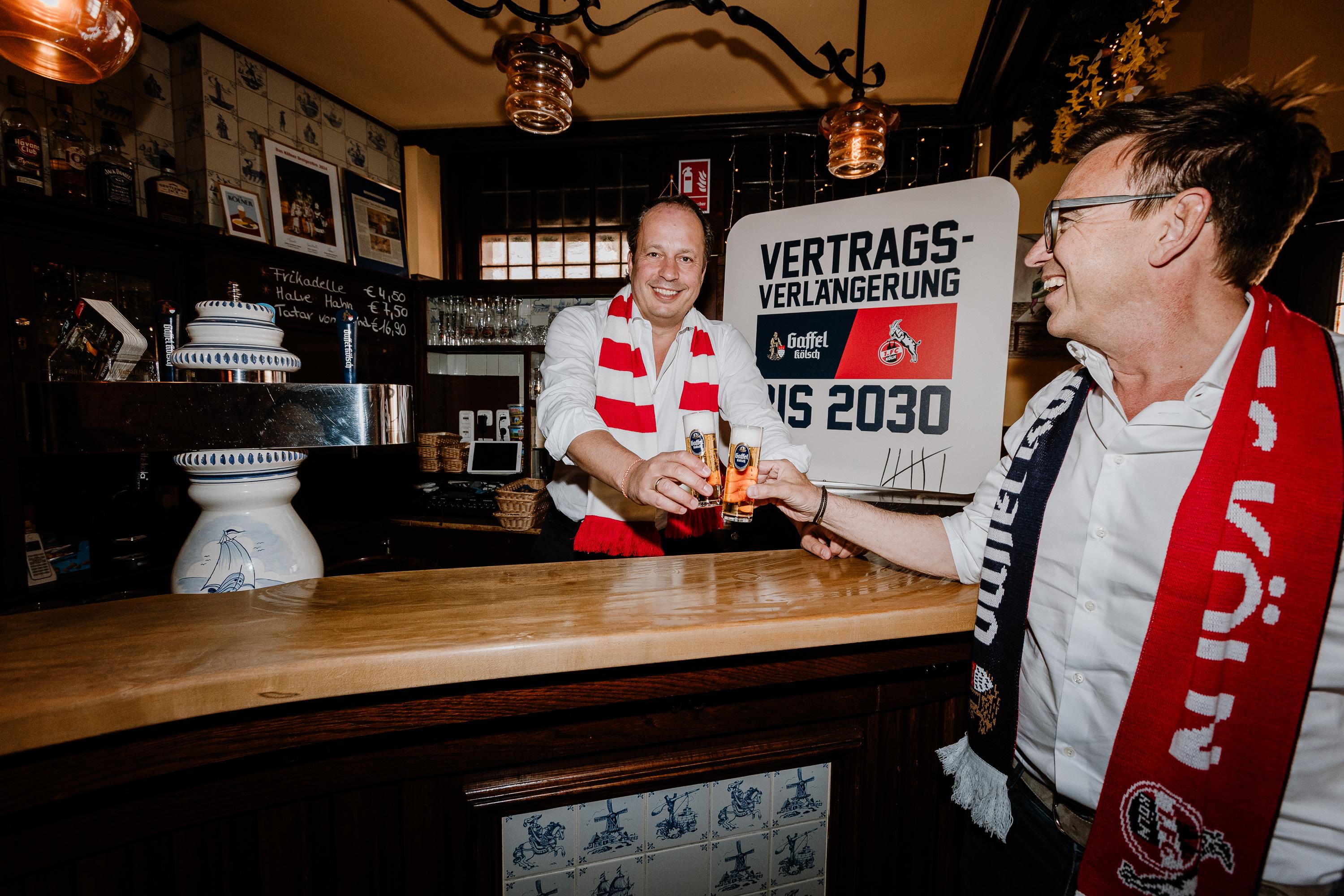 Gaffel-FC-Koeln-Vertragsverlaengerung-Em-Haehnchen-Foto©BEN-HAMMER-1066.jpg