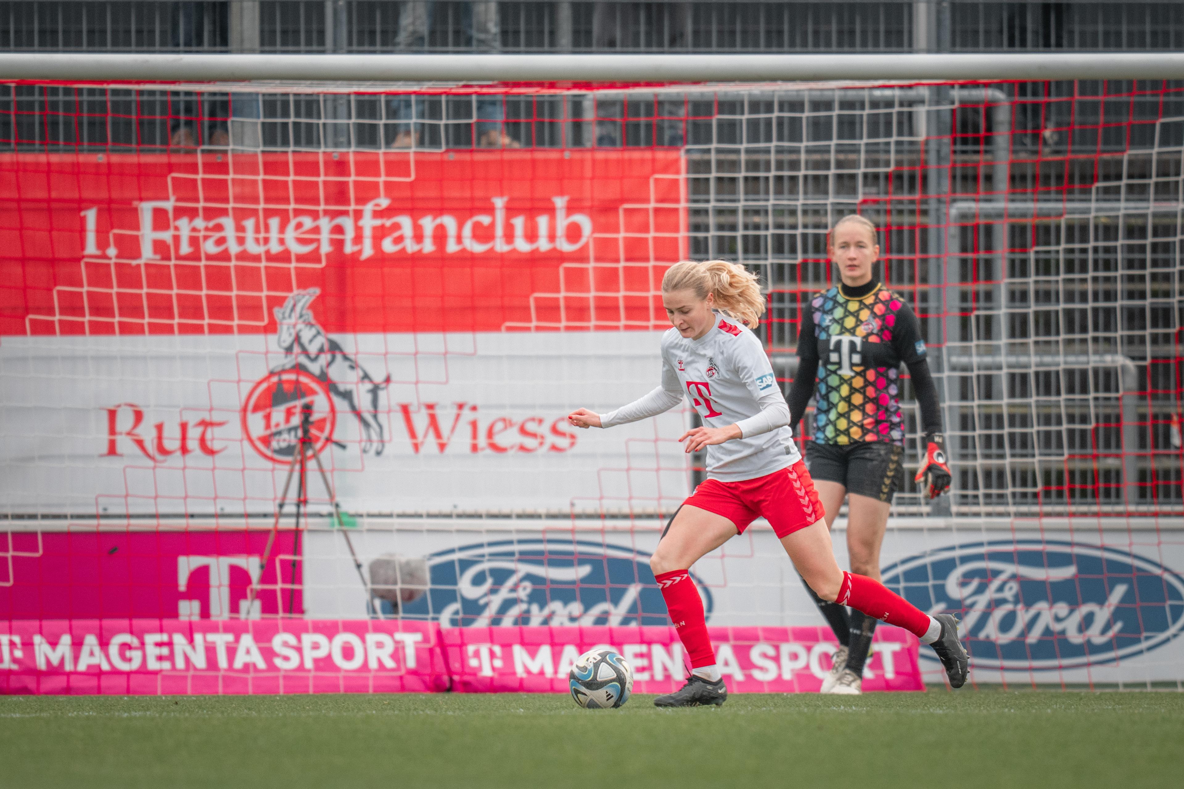 frauen_bundesliga_2023-2024_-_md10_-_1__fc_koln_w_vs_sgs_essen_w_231216_koesgs-254_jpg_0.jpg