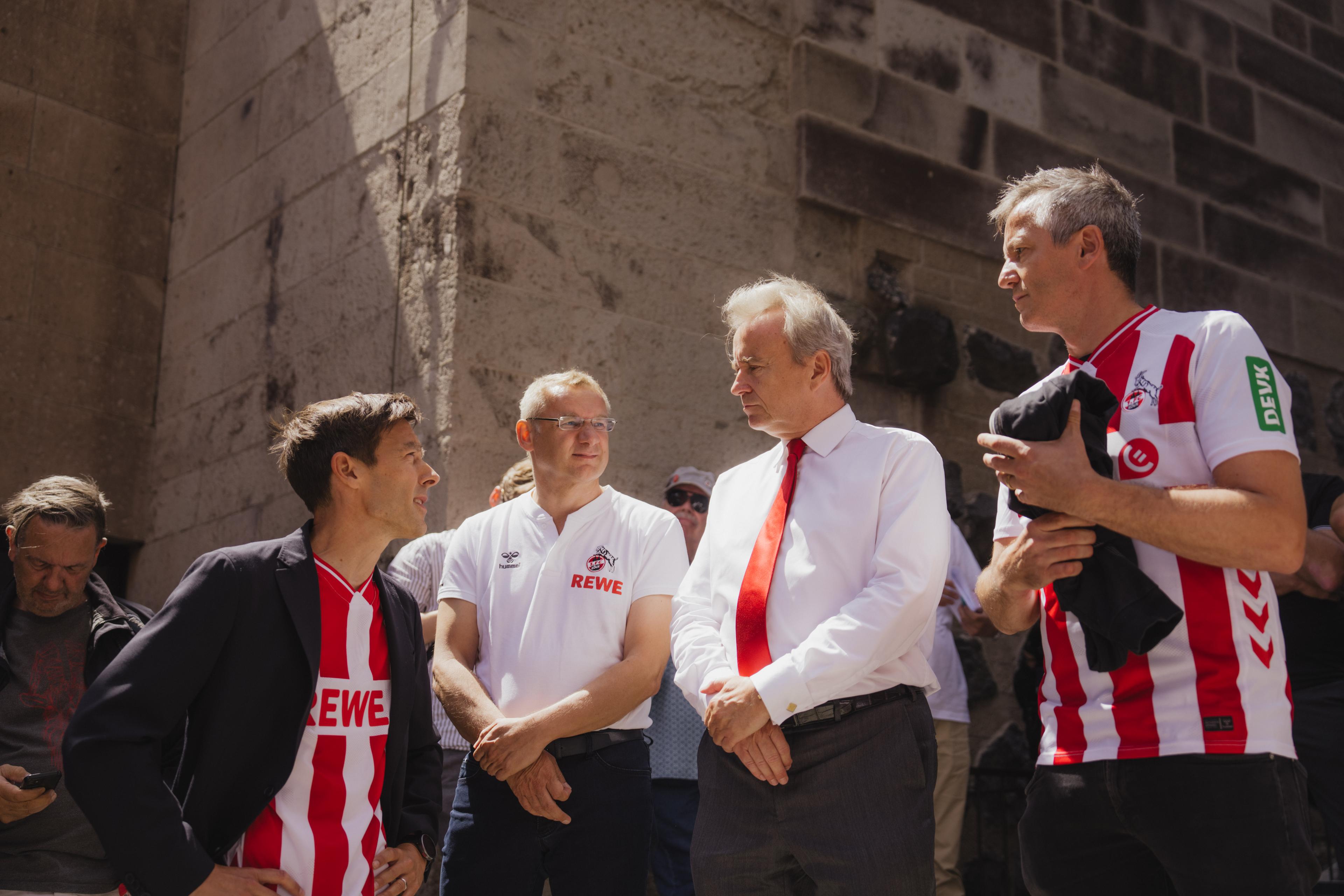 250703_Demo-am-Rathaus-88.jpg
