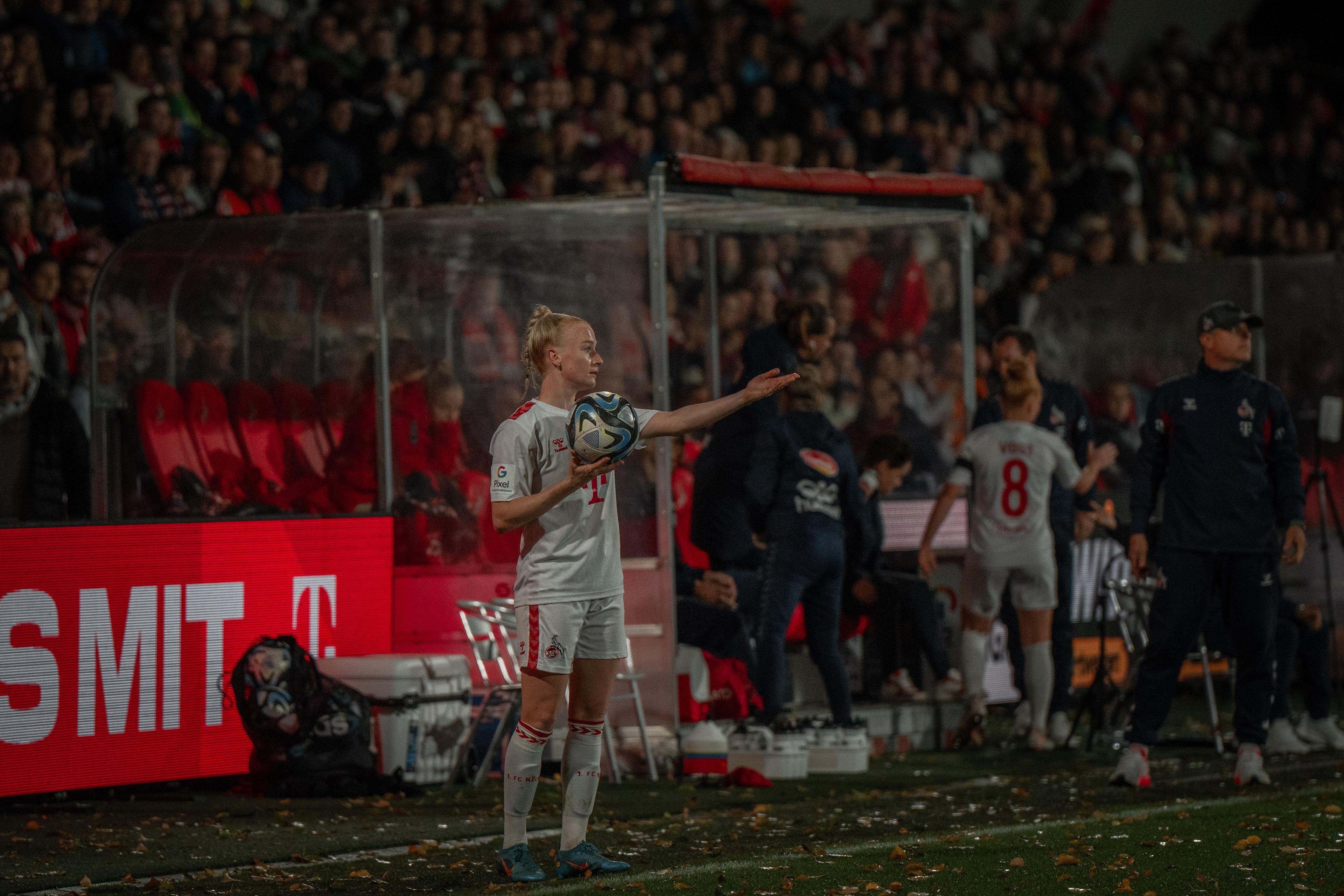 FC-Frauen_Spieltage 7und8_2410.jpg